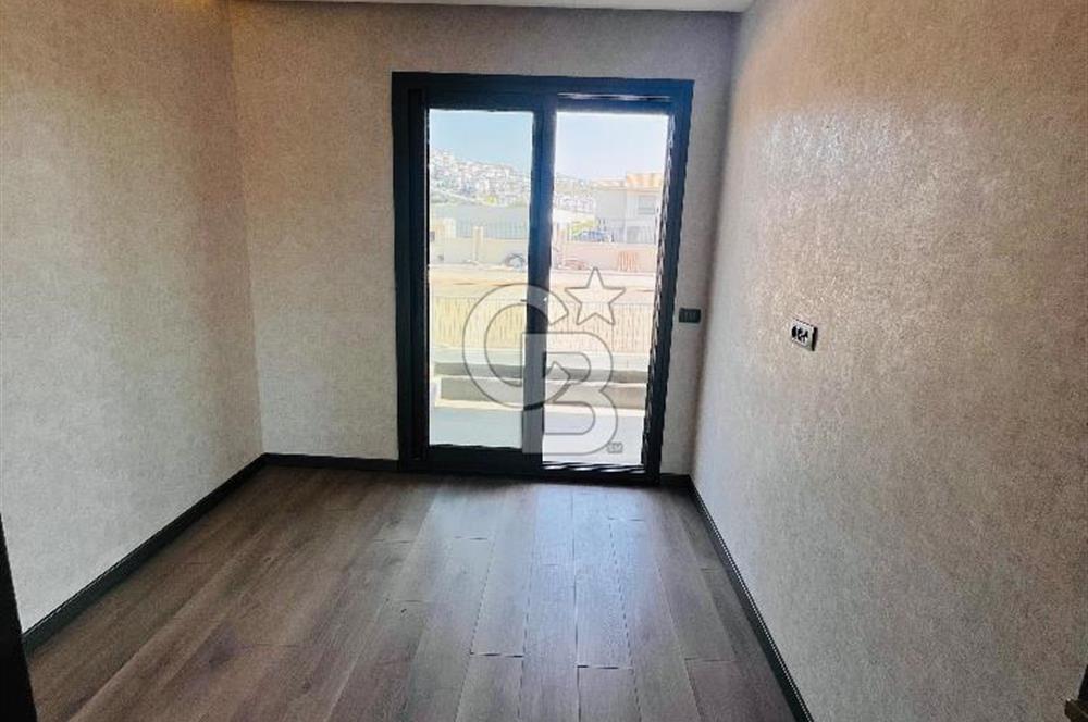 Güzelbahçe Yunusoğlu Sahil Sitesi’nde Modern 1+1