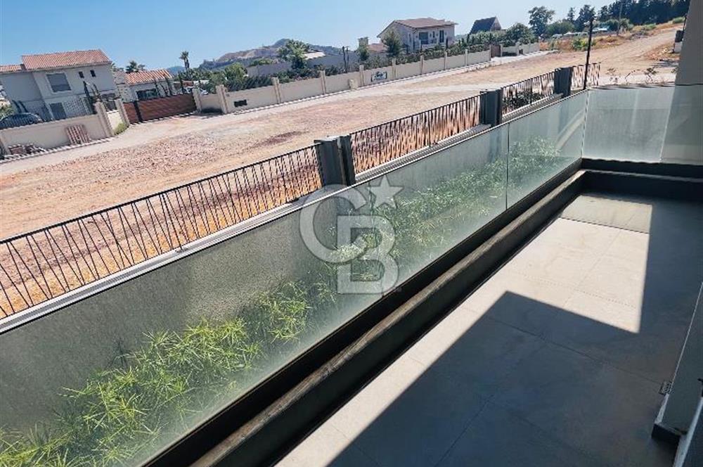 Güzelbahçe Yunusoğlu Sahil Sitesi’nde Modern 1+1