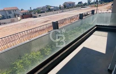 Güzelbahçe Yunusoğlu Sahil Sitesi’nde Modern 1+1