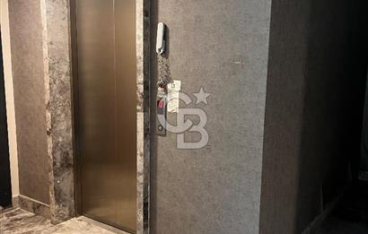 Güzelbahçe Yunusoğlu Sahil Sitesi’nde Modern 1+1