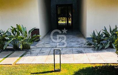 Güzelbahçe Yunusoğlu Sahil Sitesi’nde Modern 1+1