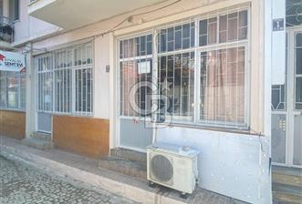 AYVALIK MERKEZDE 18 M² DÜKKAN