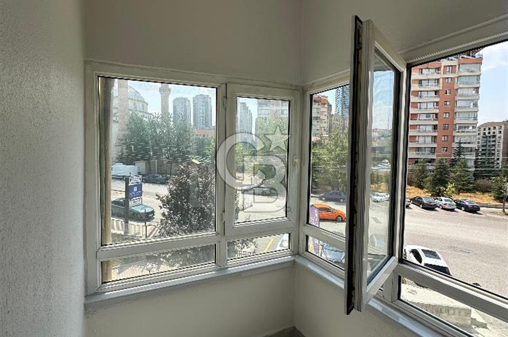 TRT Karşısı Yeni Tadilatlı 4+1 Kiralık Daire