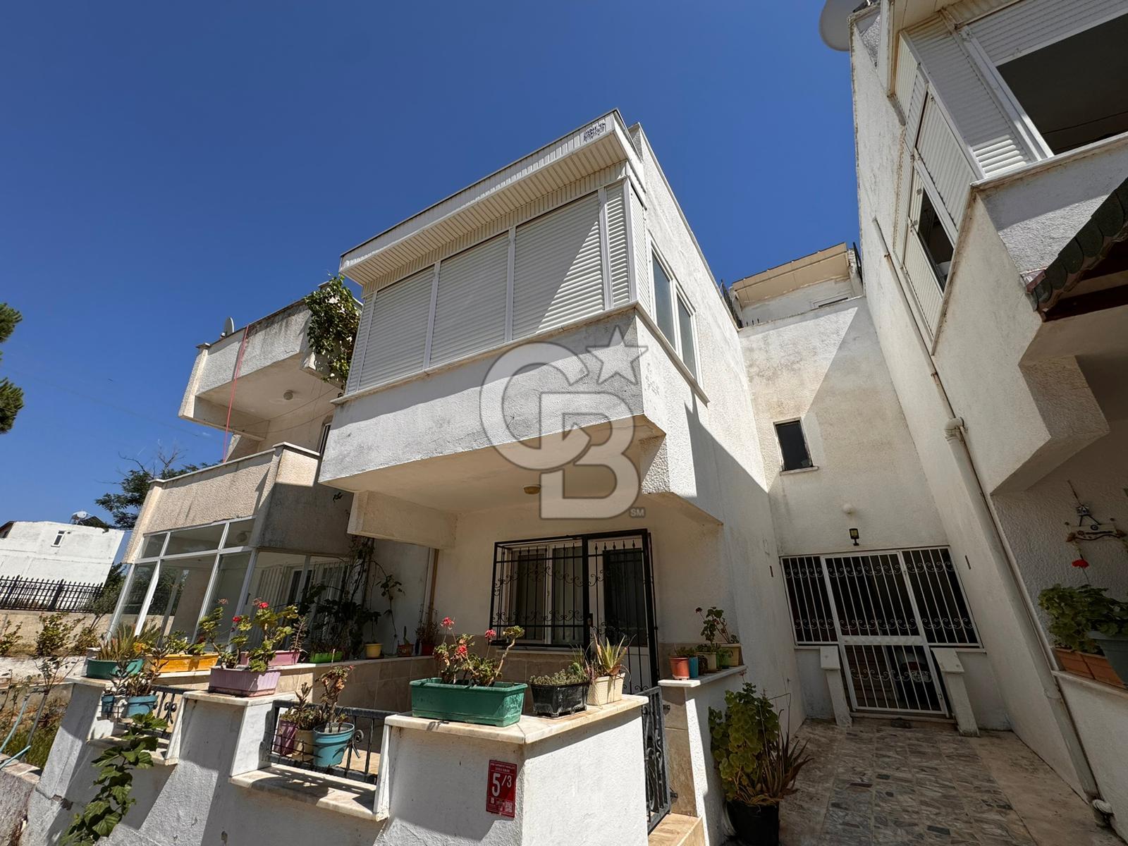 EDREMİT GÜREDE SATILIK DENİZE YÜRÜME MESAFESİ 1+1 YAZLIK DAİRE