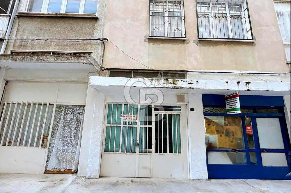 Karşıyaka Alaybey de Satılık Dükkan