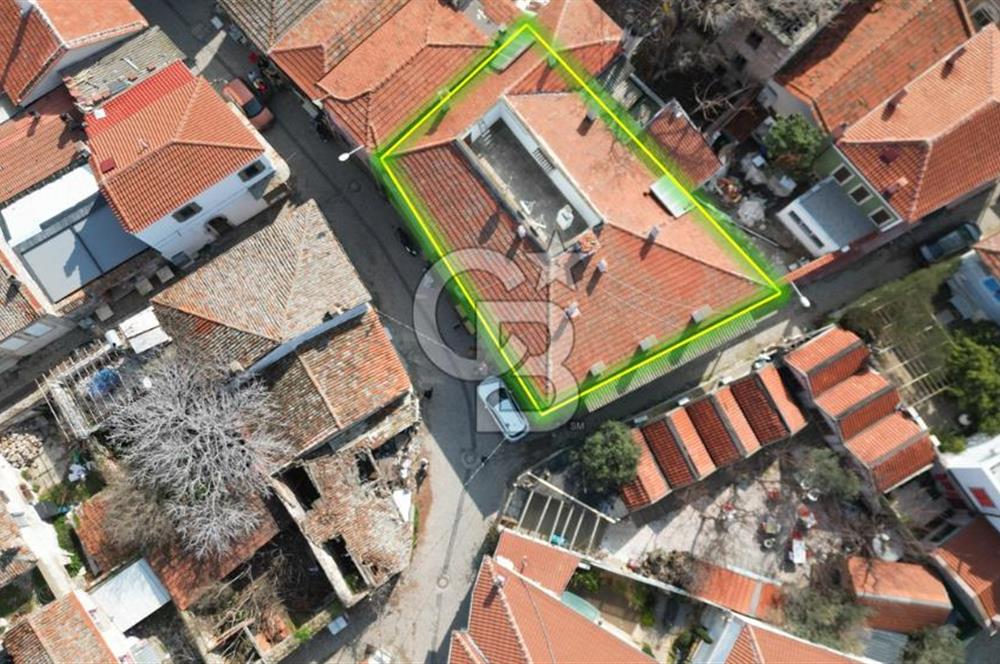 AYVALIK MERKEZDE 44 M² DÜKKAN