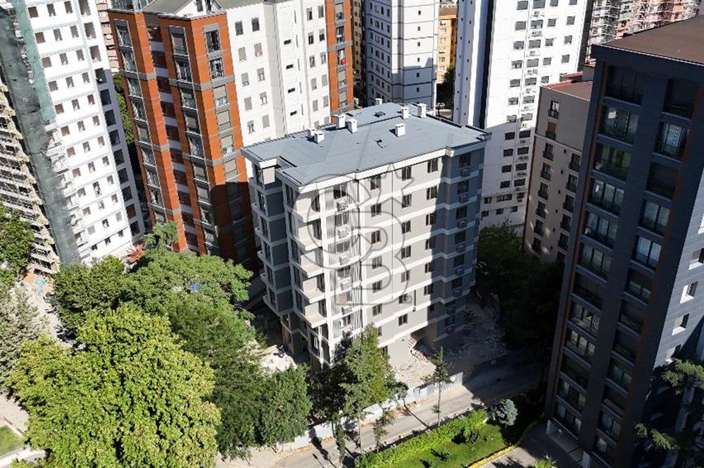 BOSTANCIDA   SATILIK  2+1  7.KAT ALİ NİHAT TARLAN CADDESİNDE