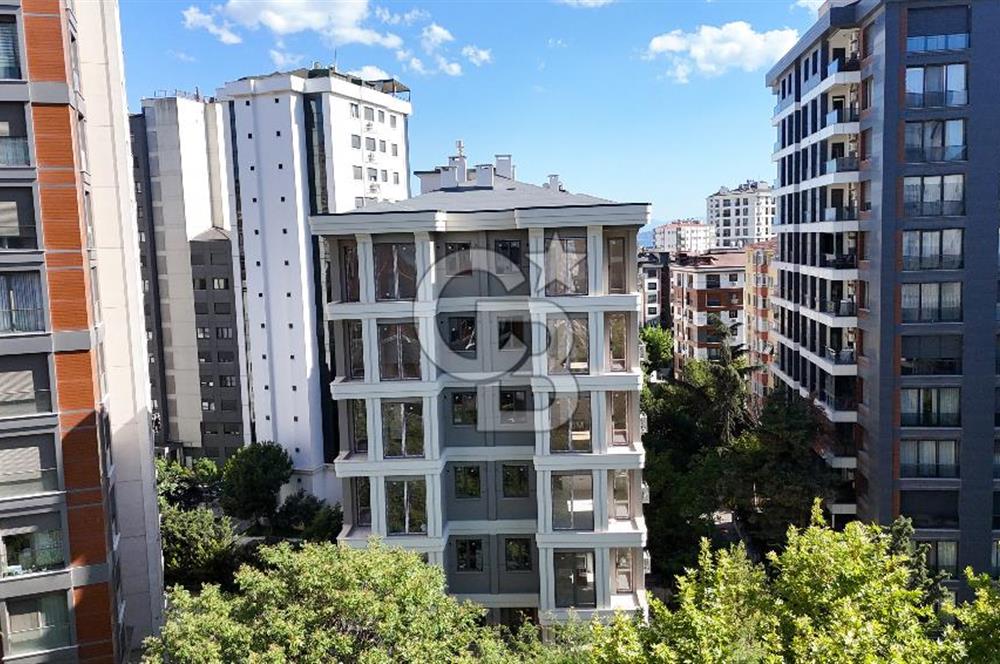 BOSTANCIDA   SATILIK  2+1  7.KAT ALİ NİHAT TARLAN CADDESİNDE