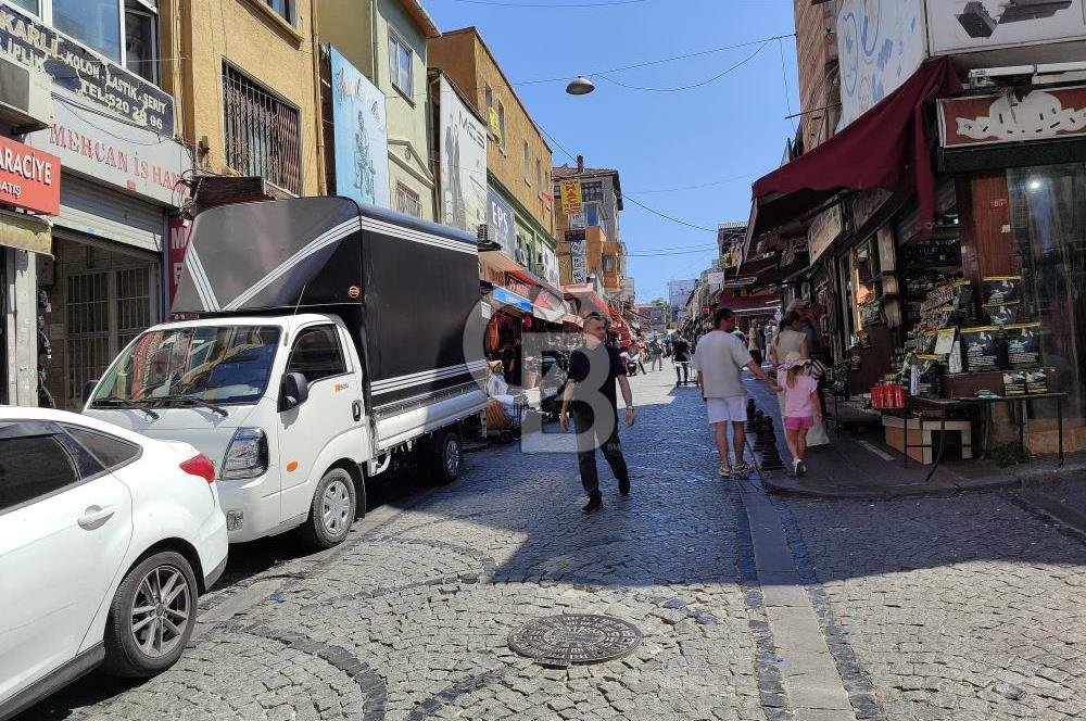 İstanbul Eminönü Mercanağa'da Satılık Müstakil Dükkan