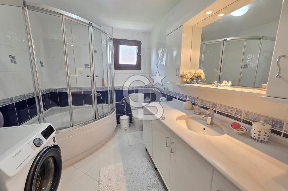 ÇAMLIGÖL SİTESİNDE GENİŞ BAHÇELİ SATILIK TRİPLEX VİLLA 
