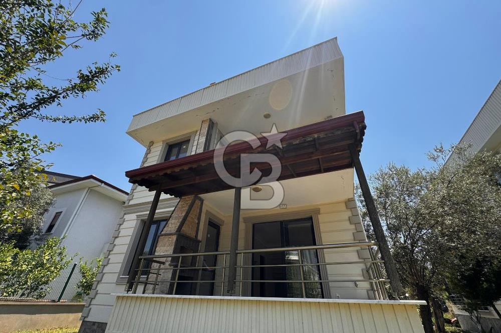 EDREMİT GÜREDE SİTE İÇİNDE DENİZE YÜRÜME MESAFESİNDE 3+1 VİLLA