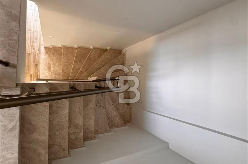 EDREMİT GÜREDE SİTE İÇİNDE DENİZE YÜRÜME MESAFESİNDE 3+1 VİLLA