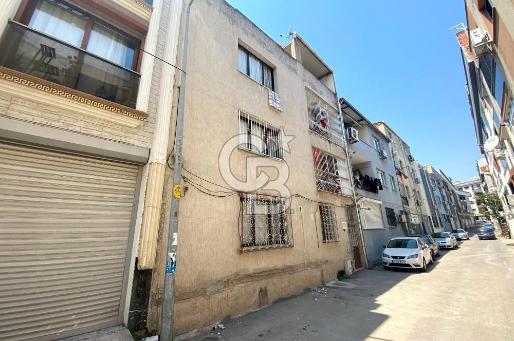 Karşıyaka Örnekköy Mah.'de Satılık 3+1 Daire