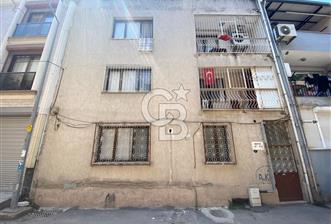 Karşıyaka Örnekköy Mah.'de Satılık 3+1 Daire