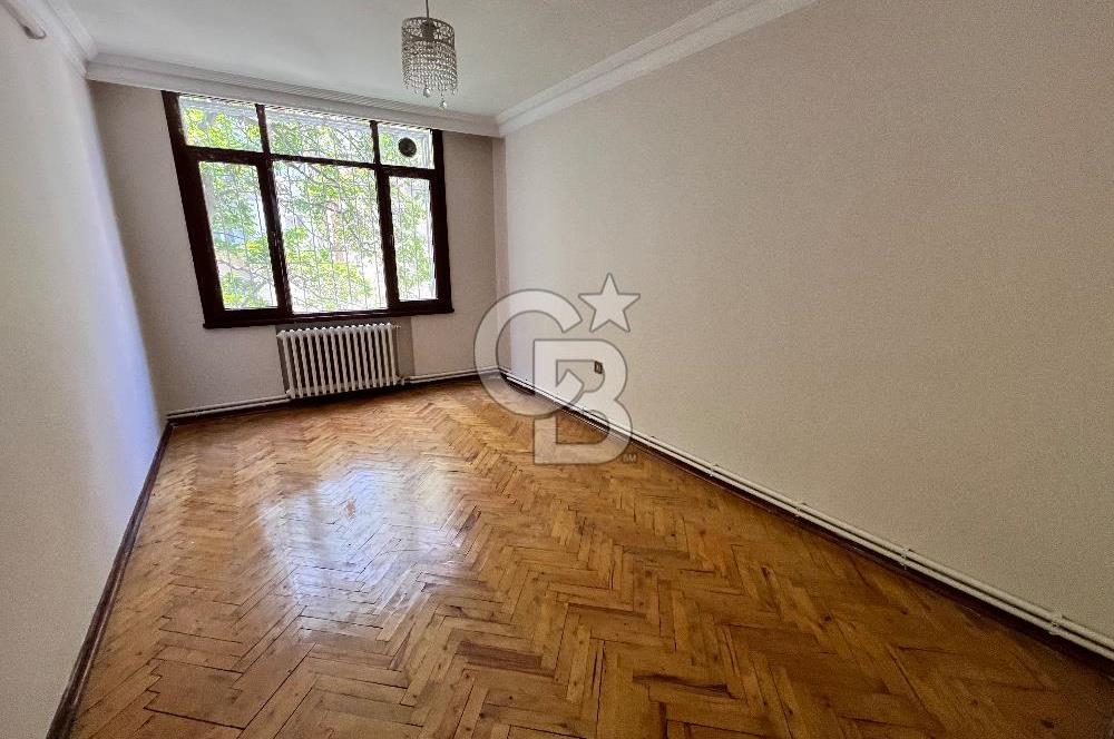Aksaray Yusufpaşa Tamvay Karşısında Asansörlü Satılık 3+1 Daire