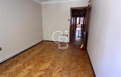 Aksaray Yusufpaşa Tamvay Karşısında Asansörlü Satılık 3+1 Daire