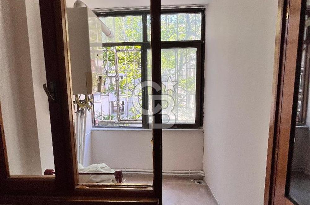 Aksaray Yusufpaşa Tamvay Karşısında Asansörlü Satılık 3+1 Daire