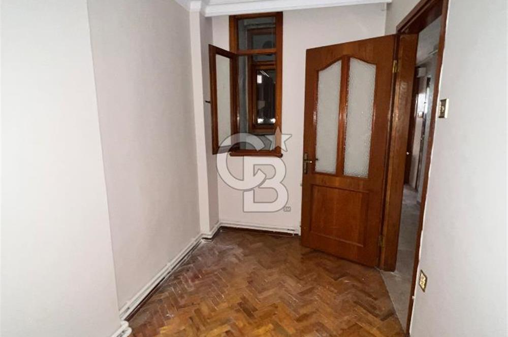 Aksaray Yusufpaşa Tamvay Karşısında Asansörlü Satılık 3+1 Daire