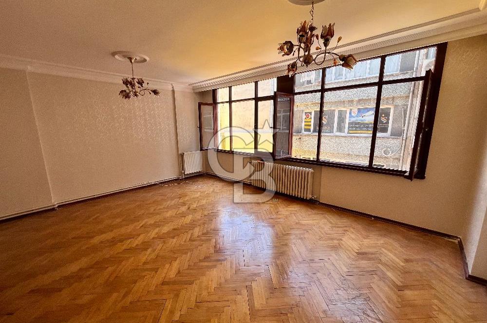 Aksaray Yusufpaşa Tamvay Karşısında Asansörlü Satılık 3+1 Daire
