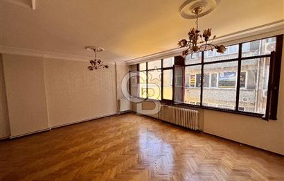 Aksaray Yusufpaşa Tamvay Karşısında Asansörlü Satılık 3+1 Daire