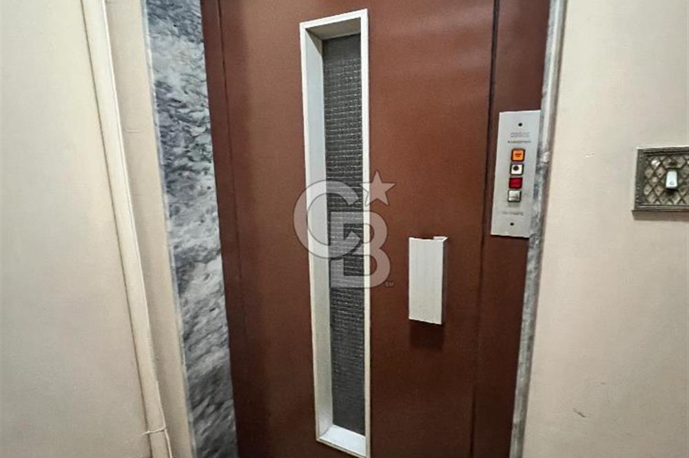 Aksaray Yusufpaşa Tamvay Karşısında Asansörlü Satılık 3+1 Daire