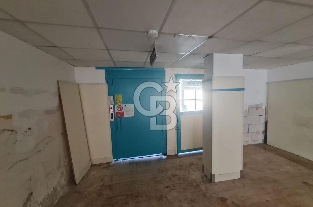 Çekmeköy Soğukpınar da K D V avantajlı kiralık dükkan