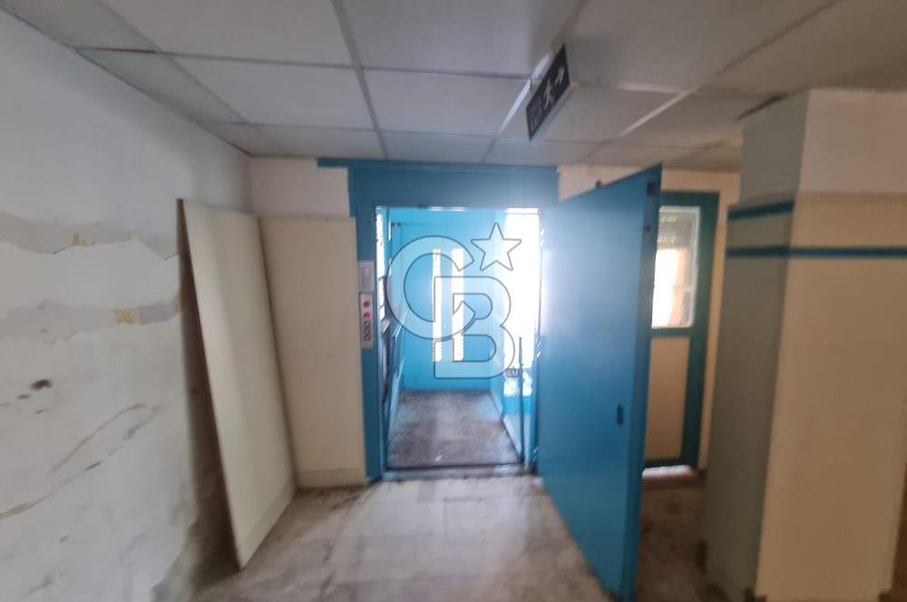 Çekmeköy Soğukpınar da K D V avantajlı kiralık dükkan