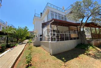 Ayvalık Keremköy Sahilde Satılık Yazlık Villa