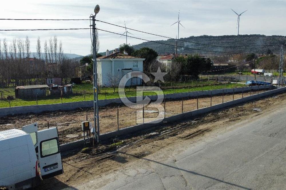 ÇATALCA / SUBAŞI MAHALLESİ CADDE CEPHELİ KİRALIK ARSA