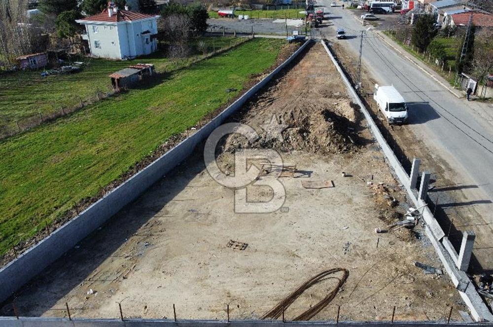 ÇATALCA / SUBAŞI MAHALLESİ CADDE CEPHELİ KİRALIK ARSA