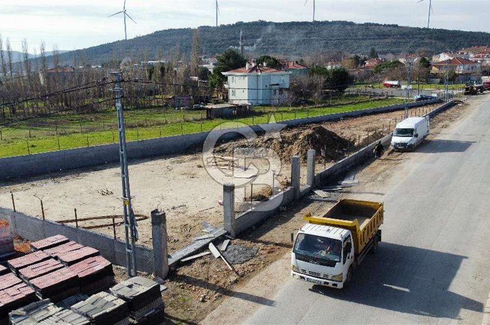 ÇATALCA / SUBAŞI MAHALLESİ CADDE CEPHELİ KİRALIK ARSA