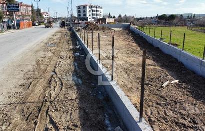 ÇATALCA / SUBAŞI MAHALLESİ CADDE CEPHELİ KİRALIK ARSA