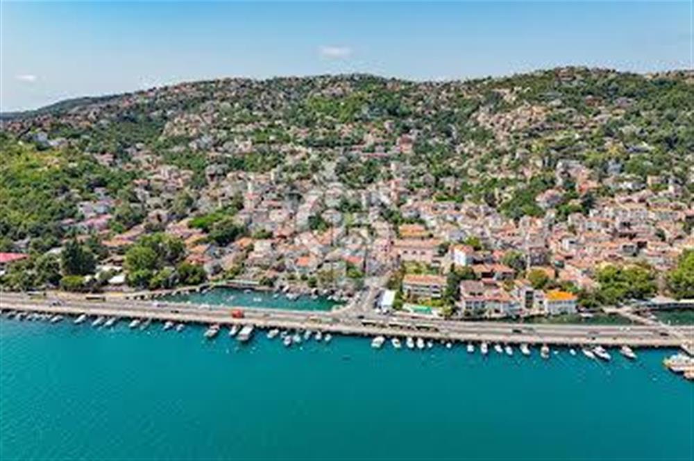 Sarıyer Büyükdere’de Boğaz manzaralı Satılık bina