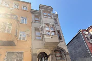 Beyoğlu’nda Satılık 2.derece Satılık Bina