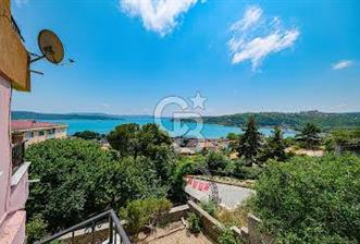 Sarıyer Büyükdere’de Boğaz manzaralı Satılık bina