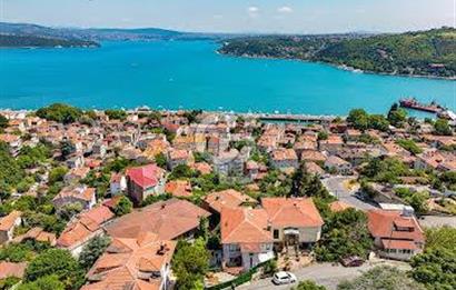 Sarıyer Büyükdere’de Boğaz manzaralı Satılık bina
