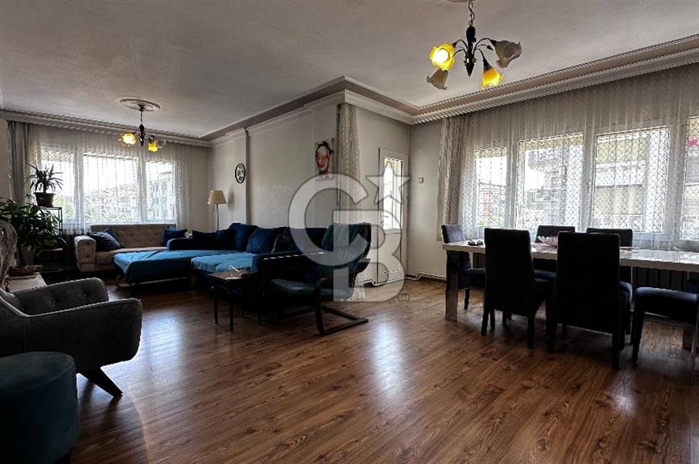 Karşıyaka Bahçelievler Ferah Önü Açık 2 WC ve Banyo 140 m2 Daire
