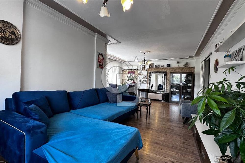 Karşıyaka Bahçelievler Ferah Önü Açık 2 WC ve Banyo 140 m2 Daire