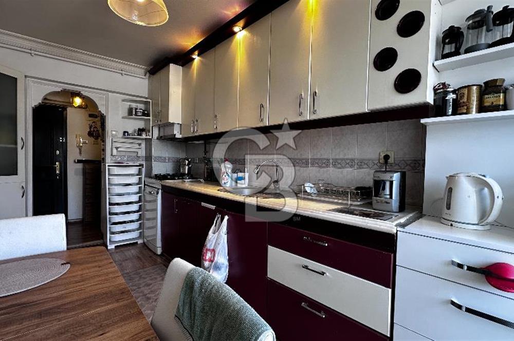 Karşıyaka Bahçelievler Ferah Önü Açık 2 WC ve Banyo 140 m2 Daire