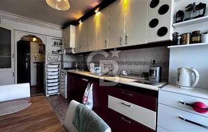 Karşıyaka Bahçelievler Ferah Önü Açık 2 WC ve Banyo 140 m2 Daire