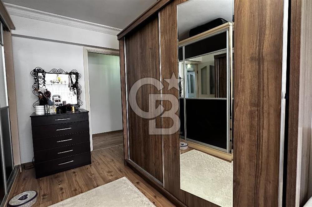 Karşıyaka Bahçelievler Ferah Önü Açık 2 WC ve Banyo 140 m2 Daire