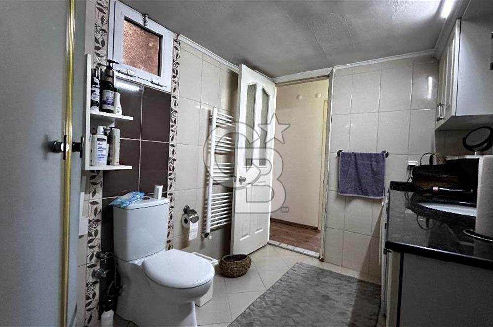 Karşıyaka Bahçelievler Ferah Önü Açık 2 WC ve Banyo 140 m2 Daire