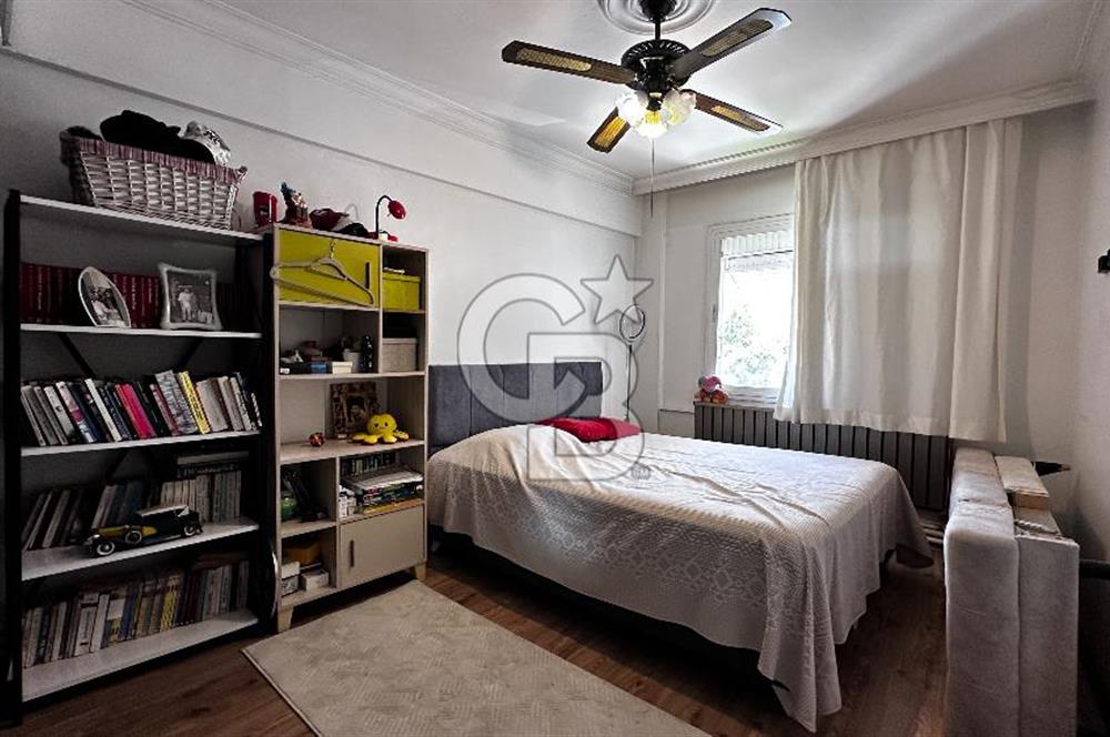 Karşıyaka Bahçelievler Ferah Önü Açık 2 WC ve Banyo 140 m2 Daire