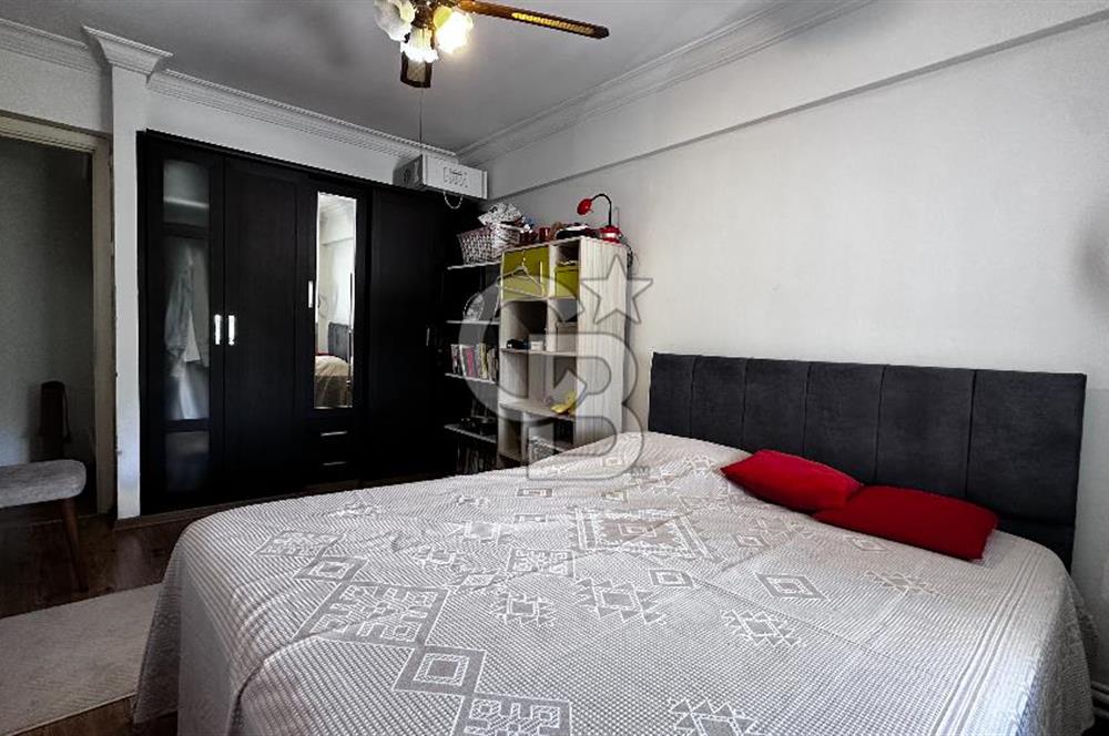 Karşıyaka Bahçelievler Ferah Önü Açık 2 WC ve Banyo 140 m2 Daire