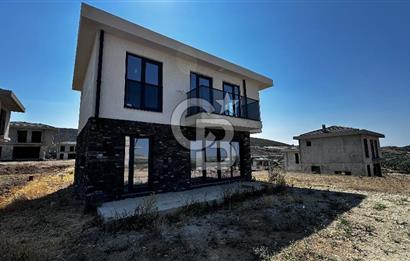 Foça Gerenköy Tam Müstakil 3+1 2 Banyo&WC  Site İçi Ortak Havuzlu