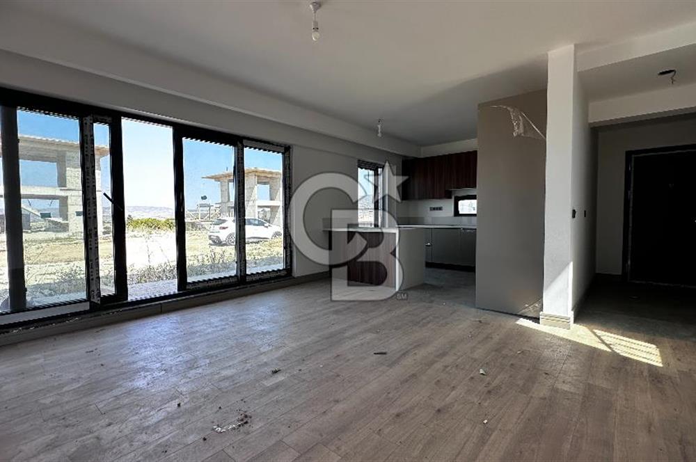 Foça Gerenköy Tam Müstakil 3+1 2 Banyo&WC  Site İçi Ortak Havuzlu