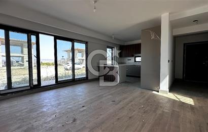 Foça Gerenköy Tam Müstakil 3+1 2 Banyo&WC  Site İçi Ortak Havuzlu