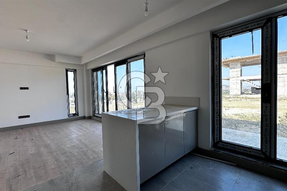 Foça Gerenköy Tam Müstakil 3+1 2 Banyo&WC  Site İçi Ortak Havuzlu