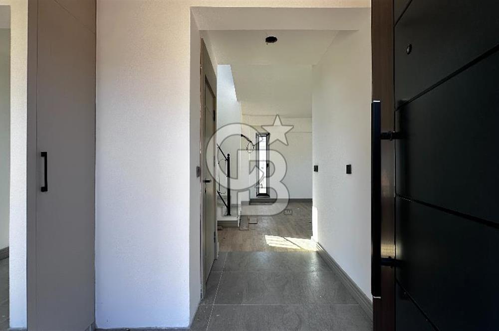 Foça Gerenköy Tam Müstakil 3+1 2 Banyo&WC  Site İçi Ortak Havuzlu