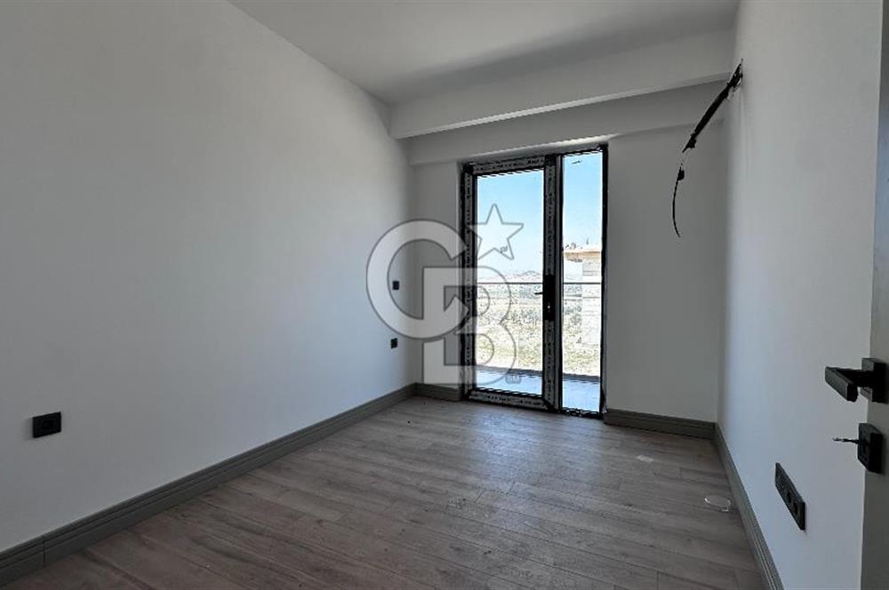 Foça Gerenköy Tam Müstakil 3+1 2 Banyo&WC  Site İçi Ortak Havuzlu